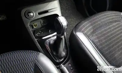 Renault QM3 2017 1.5 гидро в Москве № 2054120, миниатюра 12