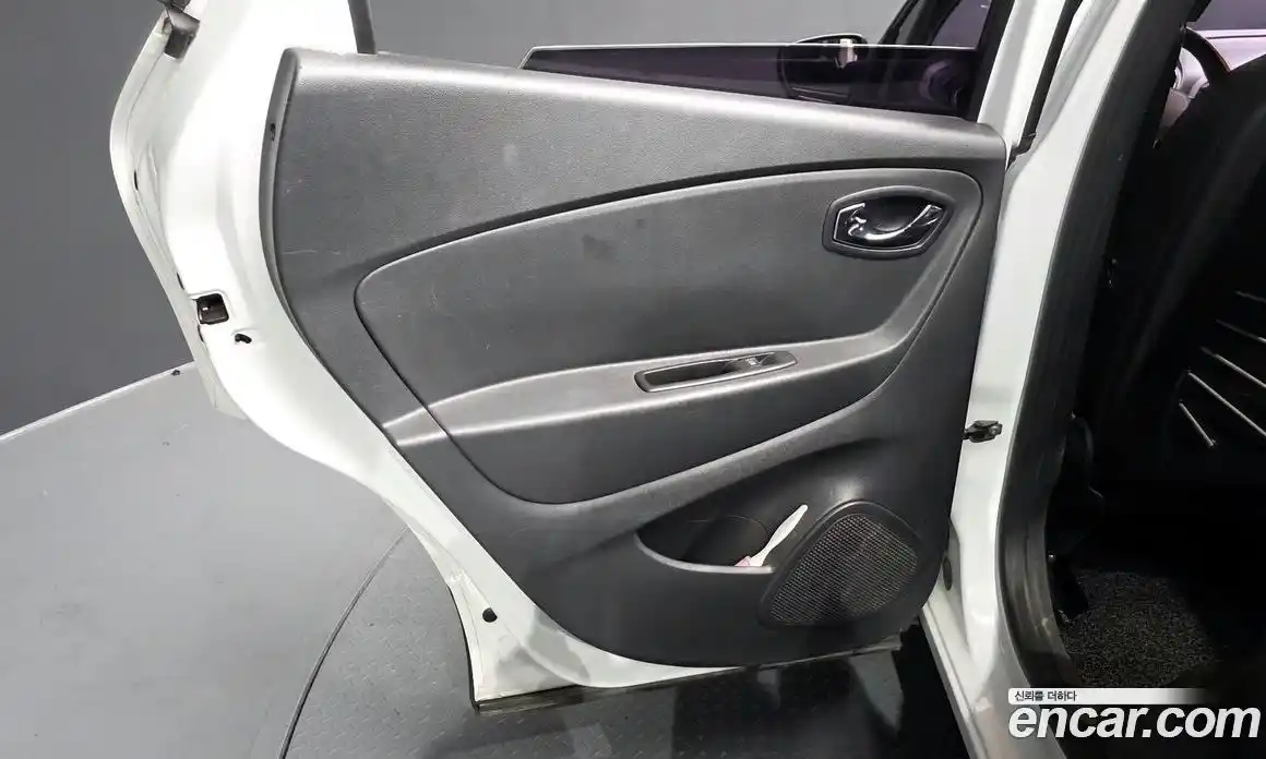 Renault QM3 2017 1.5 гидро в Москве № 2054120, фото 15