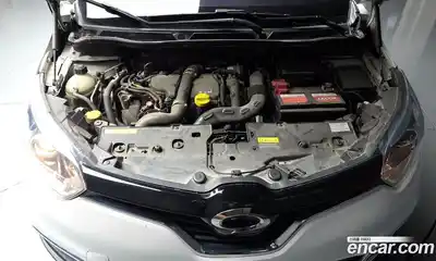 Renault QM3 2017 1.5 гидро в Москве № 2054120, миниатюра 6