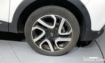 Renault QM3 2017 1.5 гидро в Москве № 2054120, миниатюра 7