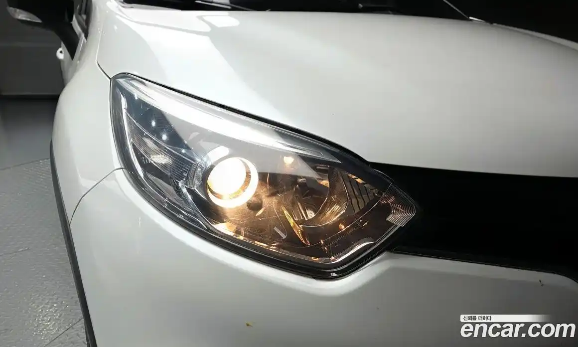 Renault QM3 2017 1.5 гидро в Москве № 2054120, фото 8