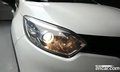 Renault QM3 2017 1.5 гидро в Москве № 2054120, миниатюра 8