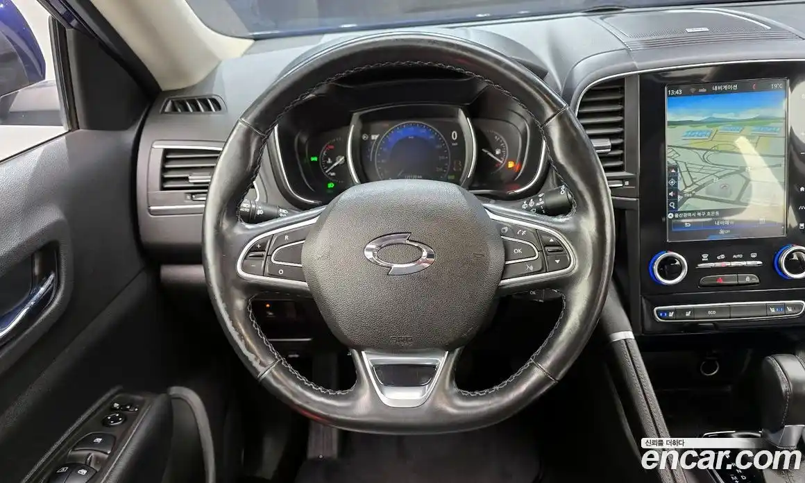 Renault QM6 2017 2.0 гидро в Москве № 2054244, фото 19