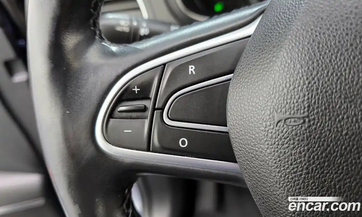Renault QM6 2017 2.0 гидро в Москве № 2054244, фото 33