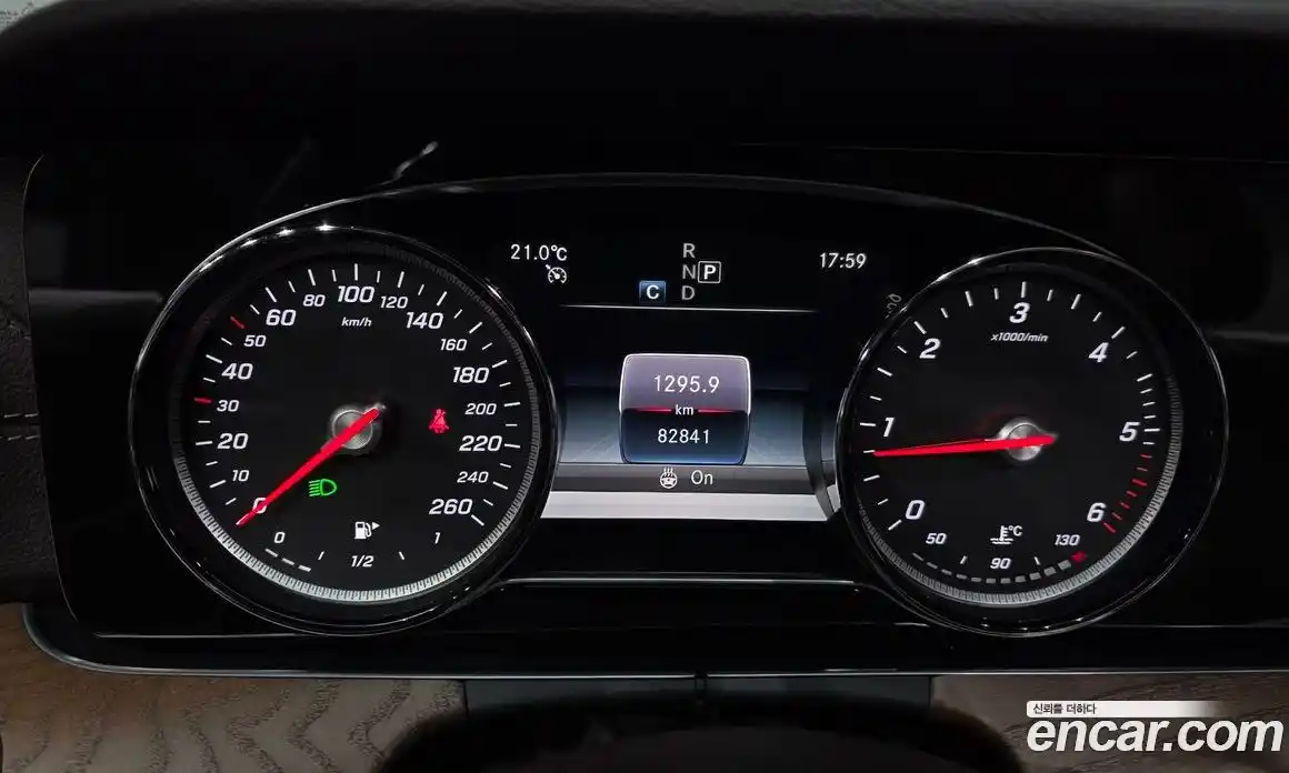 Mercedes-Benz E-Class 2019 1.9 гидро в Москве № 2054541, фото 11