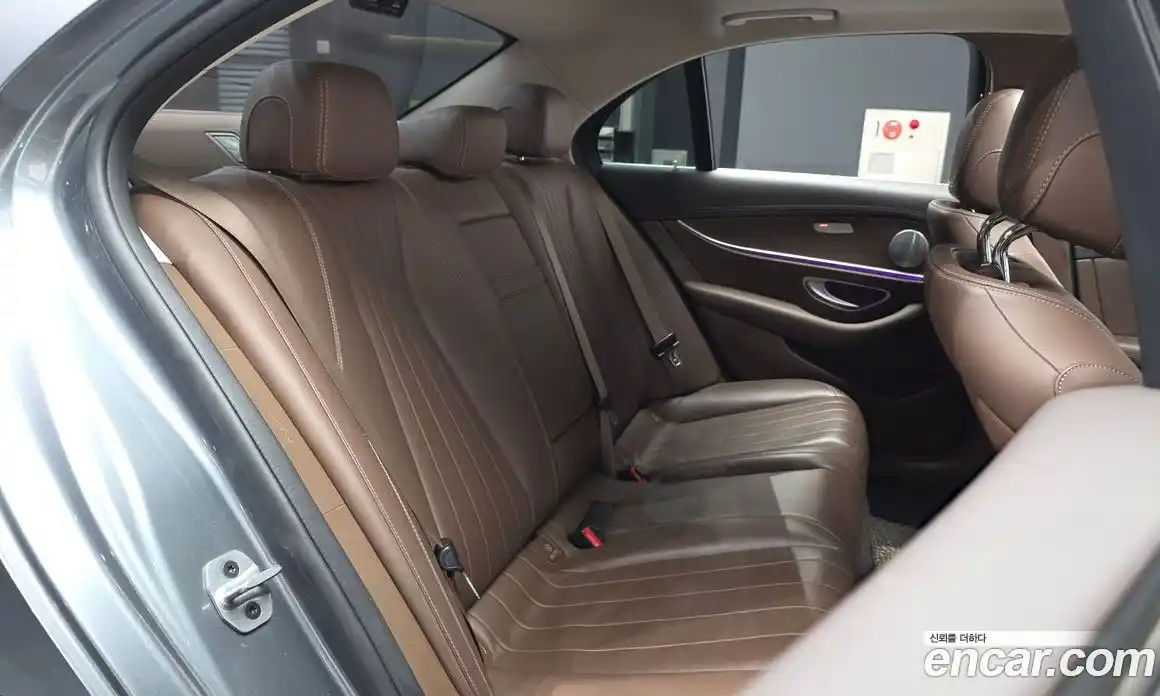 Mercedes-Benz E-Class 2019 1.9 гидро в Москве № 2054541, фото 18