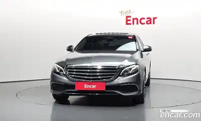 Mercedes-Benz E-Class 2019 1.9 гидро в Москве № 2054541, миниатюра 3