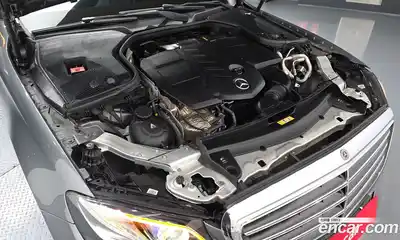 Mercedes-Benz E-Class 2019 1.9 гидро в Москве № 2054541, миниатюра 6