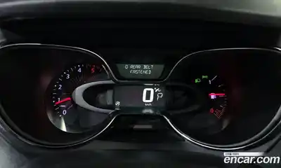 Renault QM3 2017 1.5 гидро в Москве № 2054964, миниатюра 11