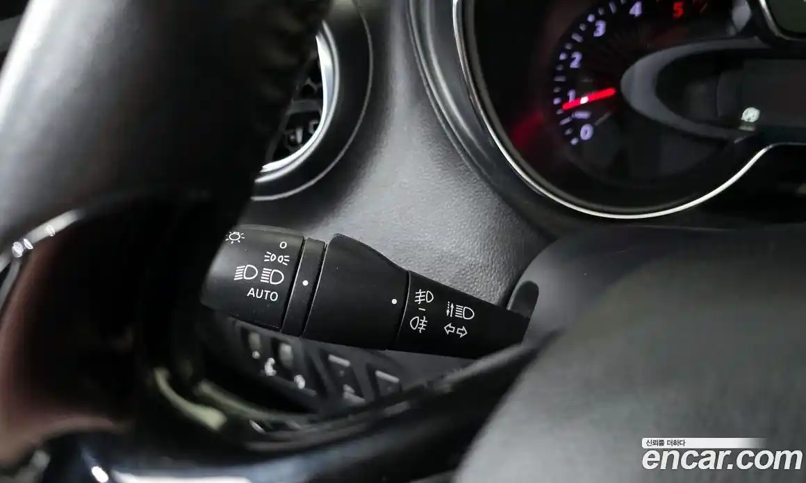 Renault QM3 2017 1.5 гидро в Москве № 2054964, фото 28