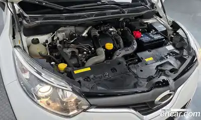 Renault QM3 2017 1.5 гидро в Москве № 2054964, миниатюра 6