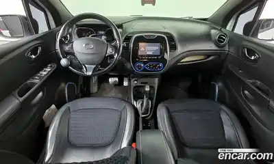 Renault QM3 2017 1.5 гидро в Москве № 2054964, миниатюра 10