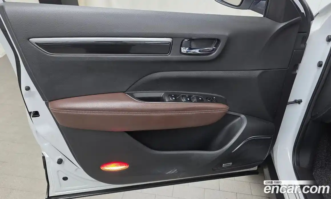 Renault QM6 2018 2.0 гидро в Москве № 2055153, фото 14