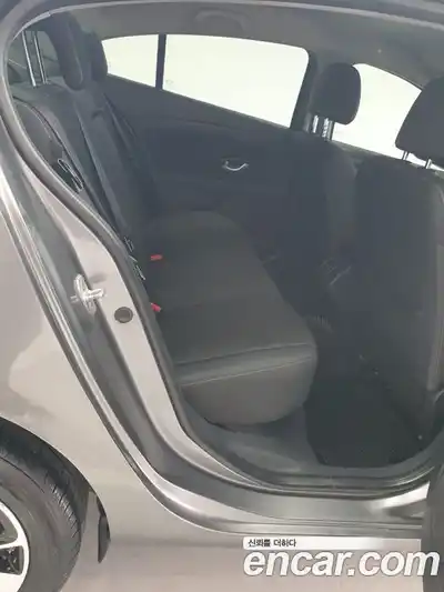 Renault SM3 2016 1.6 гидро в Москве № 2056177, миниатюра 9