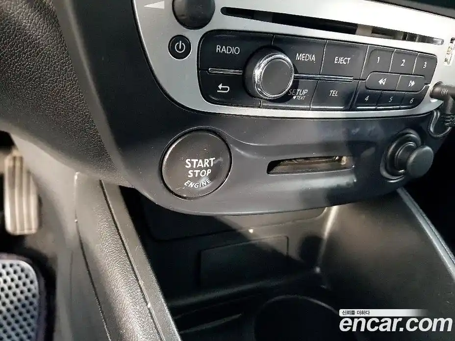 Renault SM3 2014 1.6 гидро в Москве № 2056189, фото 16