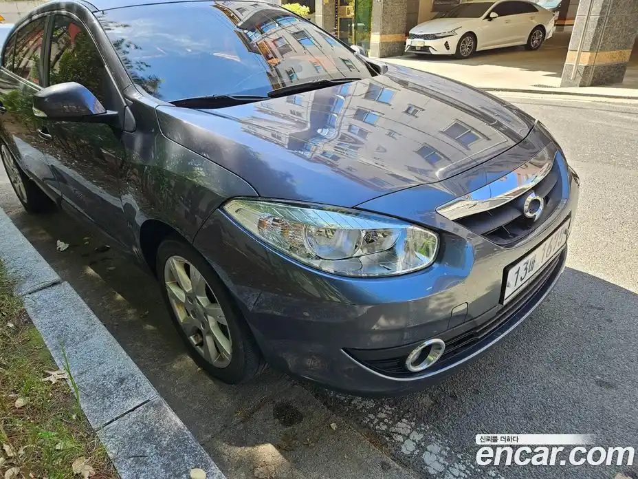 Renault SM3 2011 1.6 вариатор в Москве № 2056257, фото 9