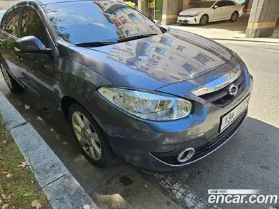 Renault SM3 2011 1.6 вариатор в Москве № 2056257, миниатюра 9