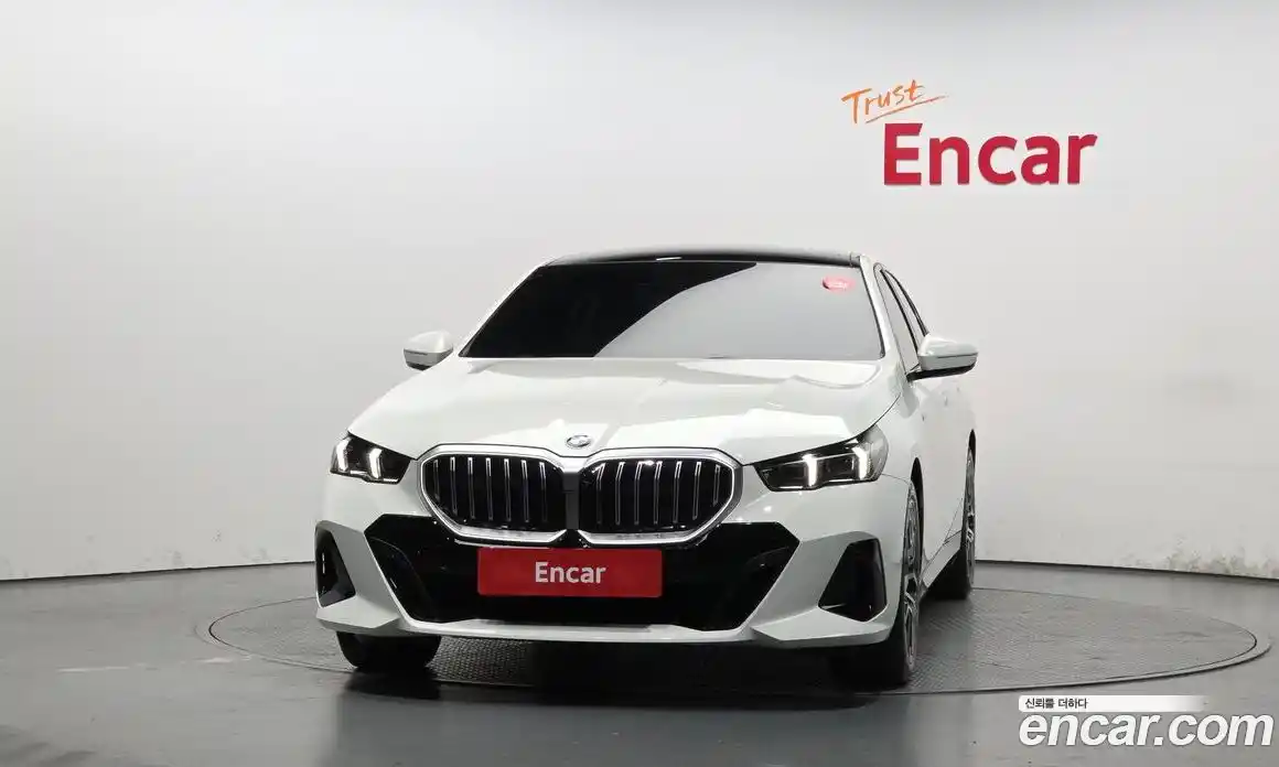 BMW 5-Series 2025 2.0 гидро в Москве № 2056278, фото 3