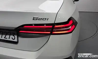 BMW 5-Series 2025 2.0 гидро в Москве № 2056278, миниатюра 9