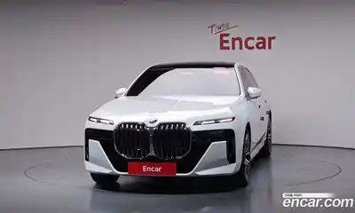 BMW 7-Series 2023 3.0 гидро в Москве № 2056579, миниатюра 2