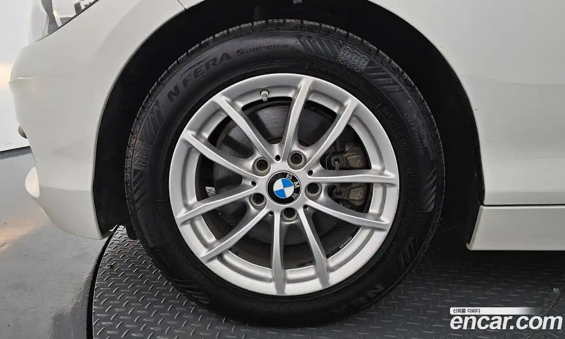 BMW 1-Series 2018 2.0 гидро в Москве № 2056982, фото 4
