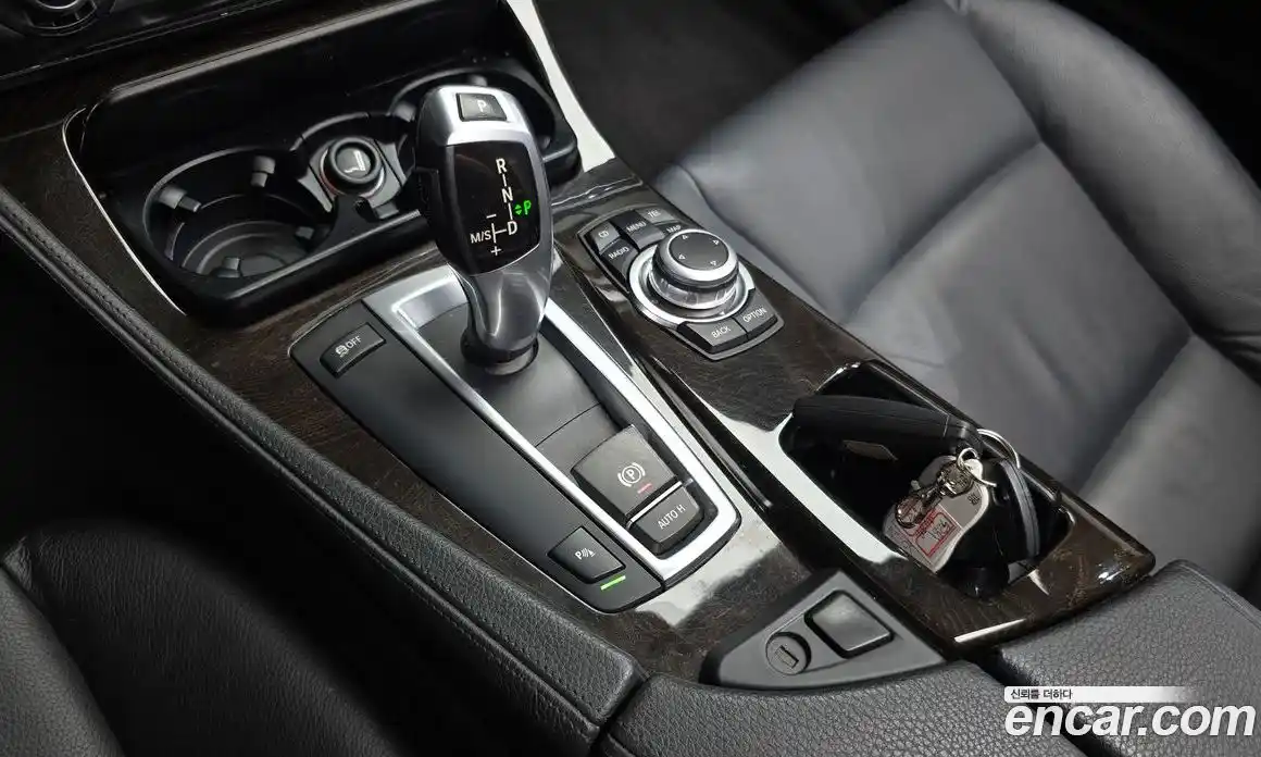 BMW 5-Series 2010 3.0 гидро в Москве № 2057048, фото 9