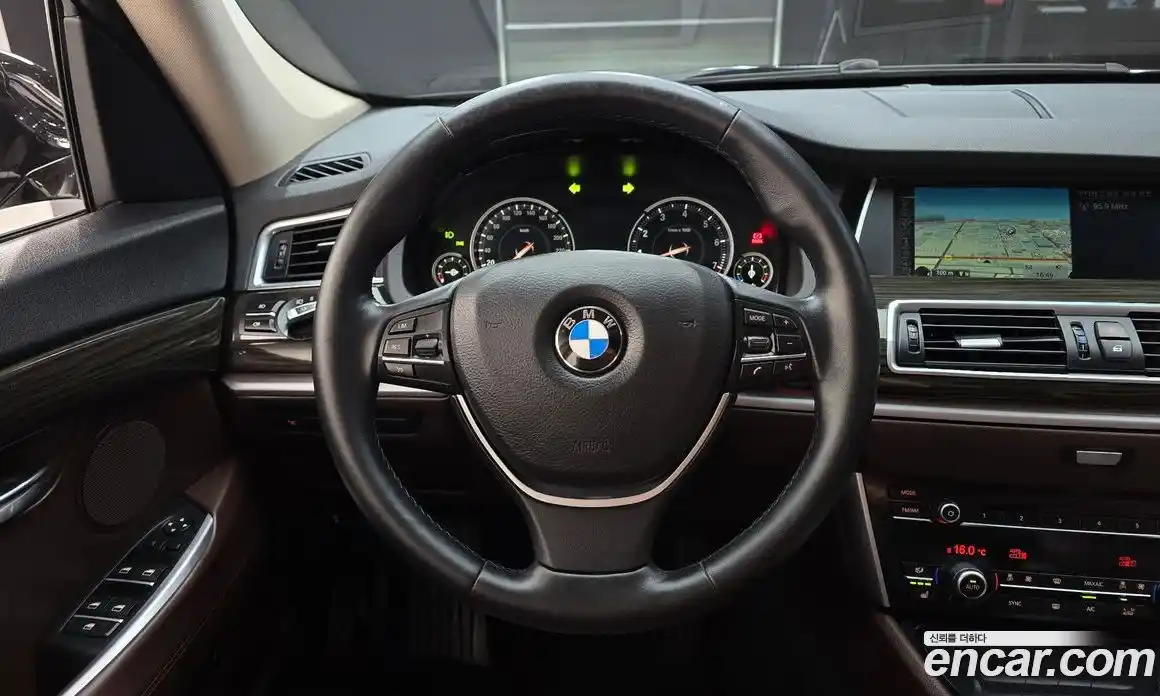 BMW 5-Series 2015 3.0 гидро в Москве № 2057119, фото 17