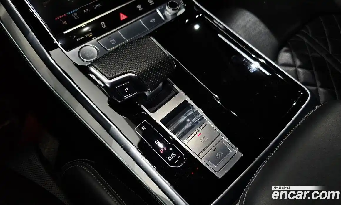 Audi Q8 2020 3.0 гидро в Москве № 2057353, фото 12