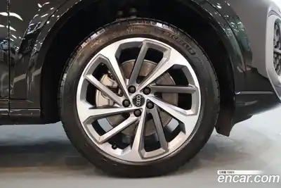 Audi Q5 2025 2.0 гидро в Москве № 2057595, миниатюра 5