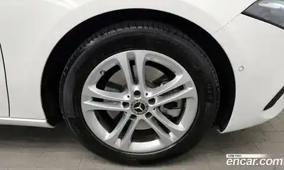 Mercedes-Benz A-Class 2023 2.0 гидро в Москве № 205790, миниатюра 5