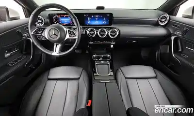 Mercedes-Benz A-Class 2023 2.0 гидро в Москве № 205790, миниатюра 7