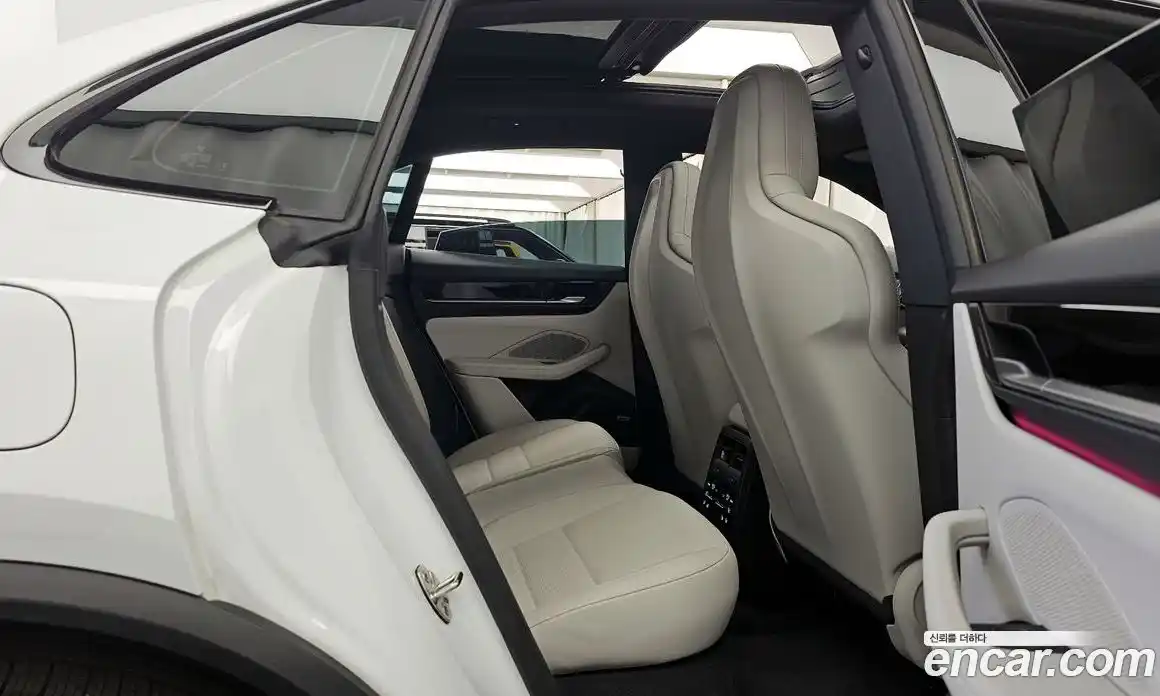 Porsche Macan 2025 0.2 гидро в Москве № 2058243, фото 18
