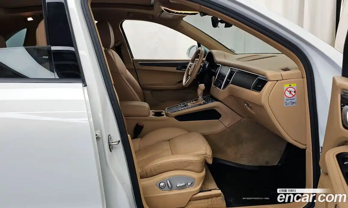 Porsche Macan 2017 2.0 гидро в Москве № 2058496, фото 11