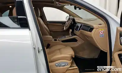 Porsche Macan 2017 2.0 гидро в Москве № 2058496, миниатюра 11