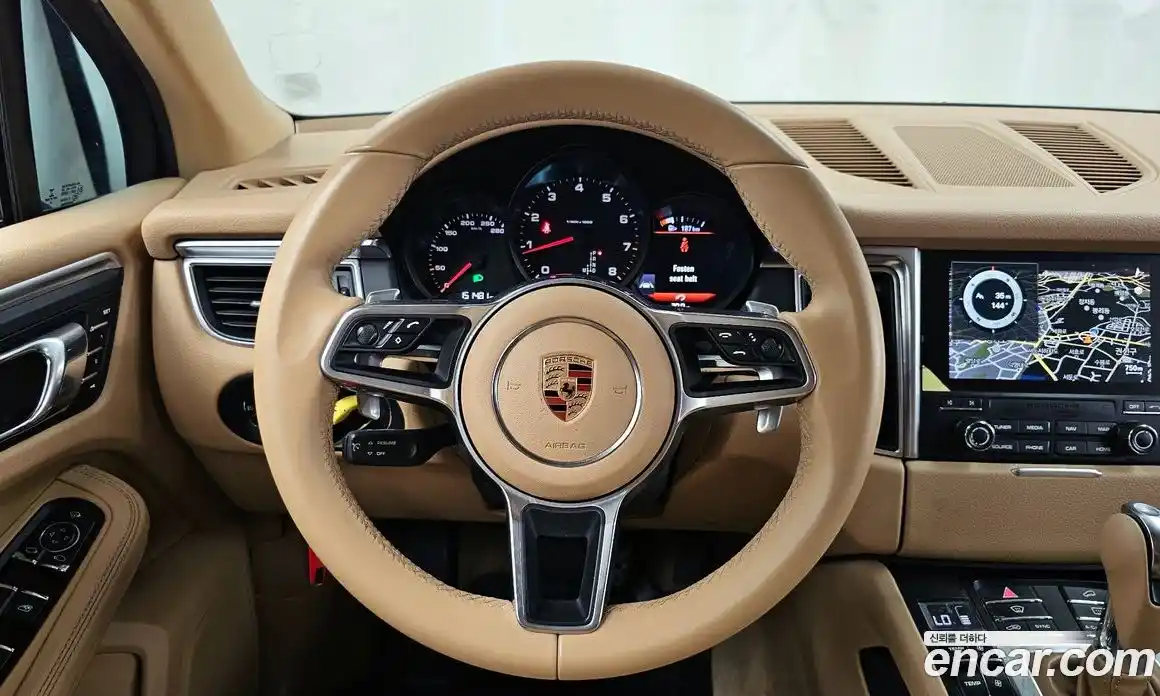 Porsche Macan 2017 2.0 гидро в Москве № 2058496, фото 13