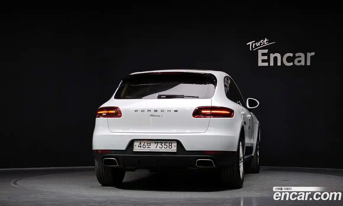 Porsche Macan 2017 2.0 гидро в Москве № 2058496, фото 4