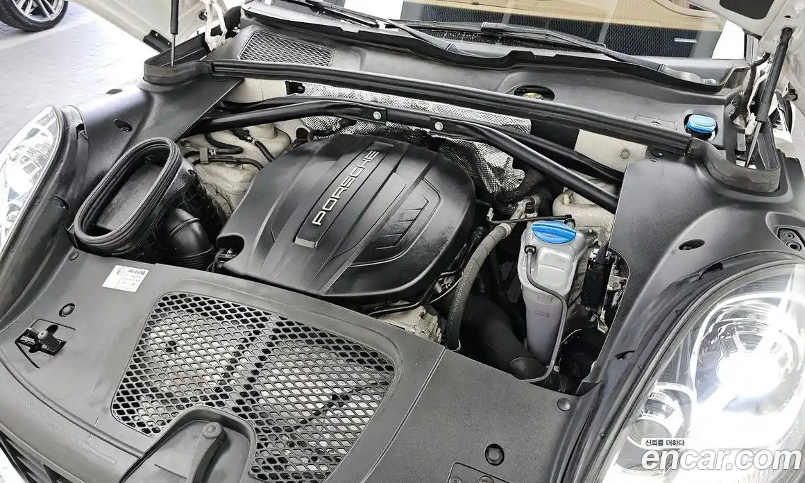 Porsche Macan 2017 2.0 гидро в Москве № 2058496, фото 6
