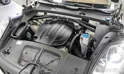 Porsche Macan 2017 2.0 гидро в Москве № 2058496, миниатюра 6