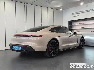 Porsche Taycan 2023 0.1 гидро в Москве № 2058607, миниатюра 2