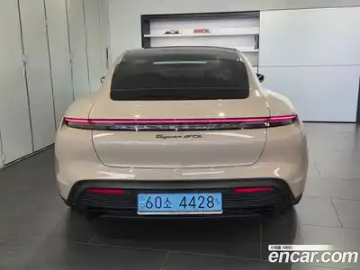 Porsche Taycan 2023 0.1 гидро в Москве № 2058607, миниатюра 4