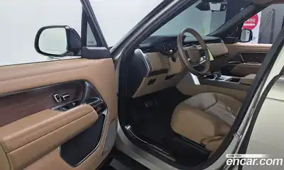 Land Rover Range-Rover 2025 4.4 гидро в Москве № 2058720, миниатюра 11