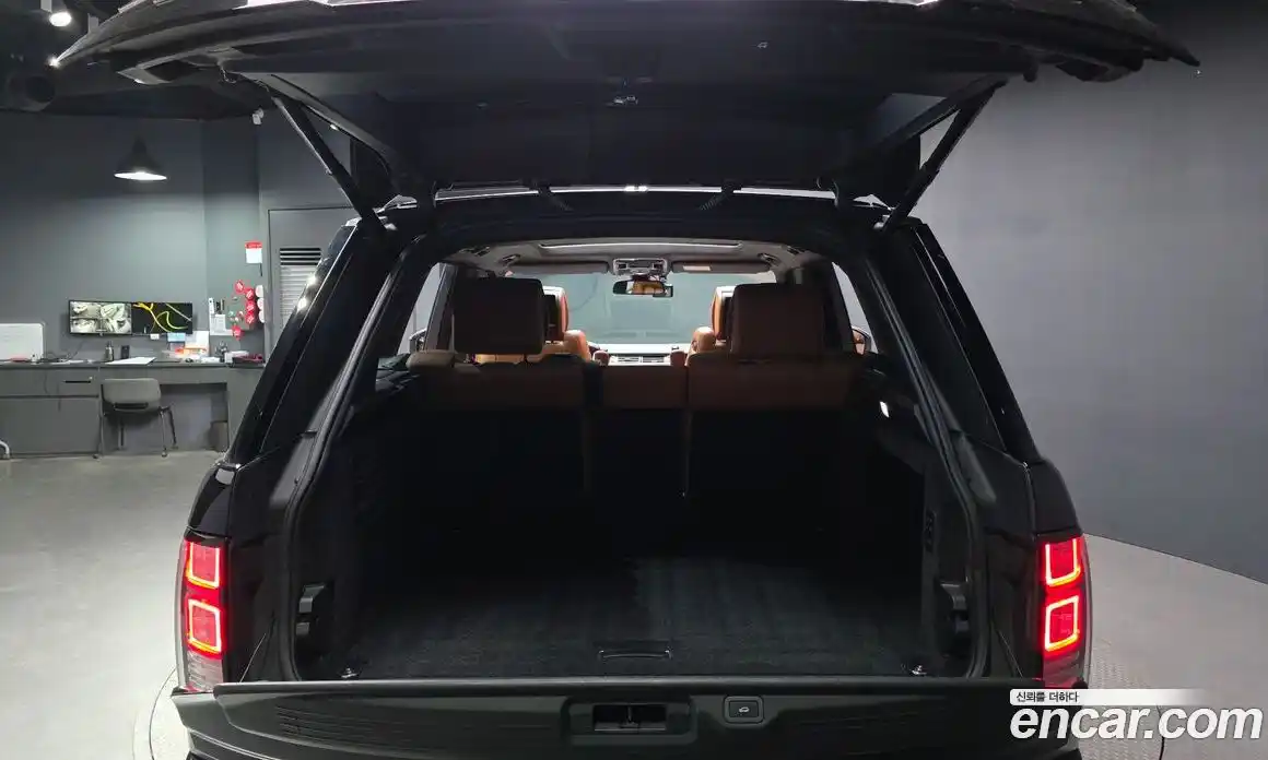 Land Rover Range-Rover 2015 5.0 гидро в Москве № 2058973, фото 20