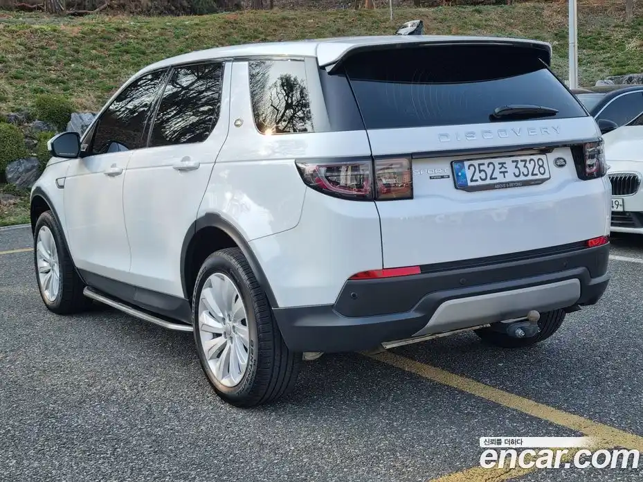 Land Rover Discovery Sport 2020 2.0 гидро в Москве № 2059102, фото 16
