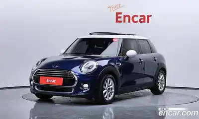 Mini Cooper, 2015