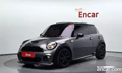 Mini Cooper, 2010