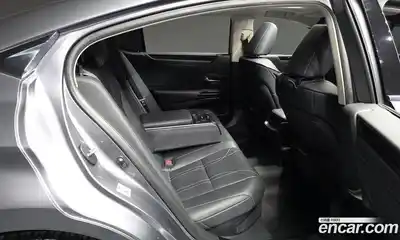 Lexus ES 2018 2.5 гидро в Москве № 2060143, миниатюра 12
