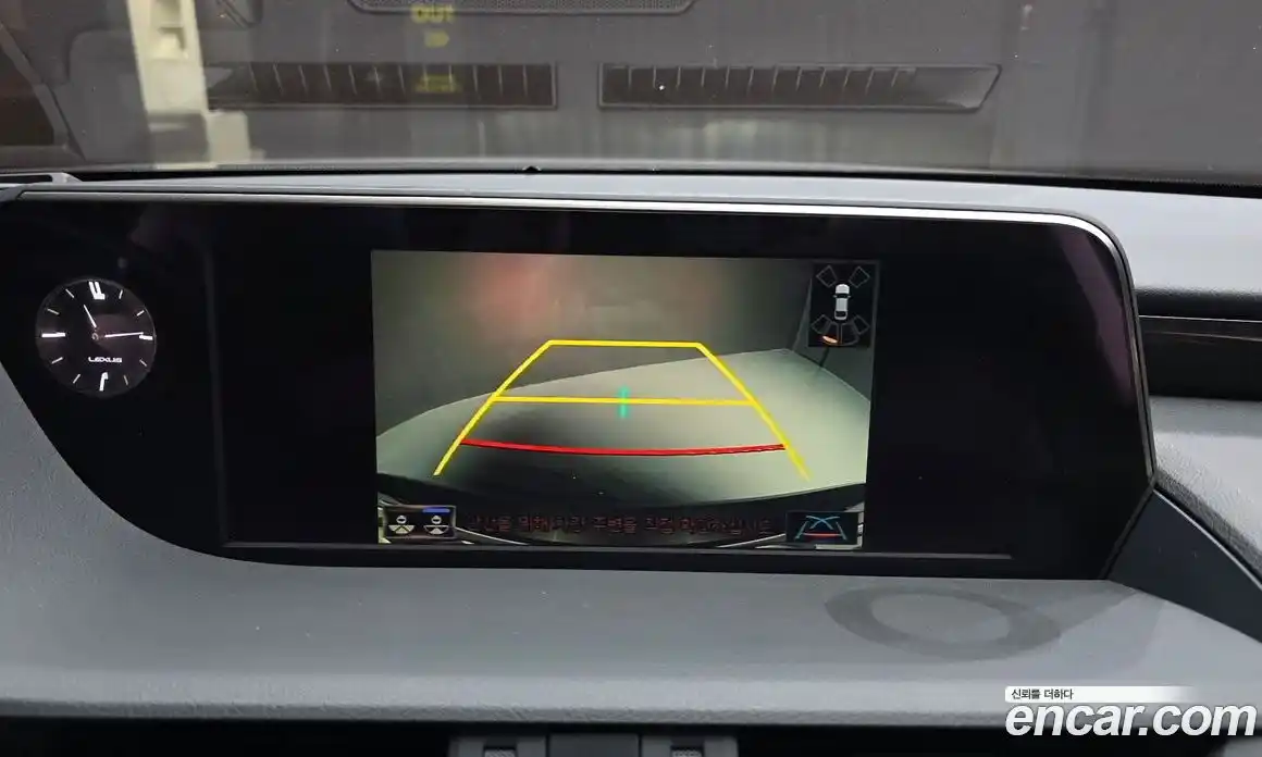 Lexus ES 2018 2.5 гидро в Москве № 2060143, фото 15