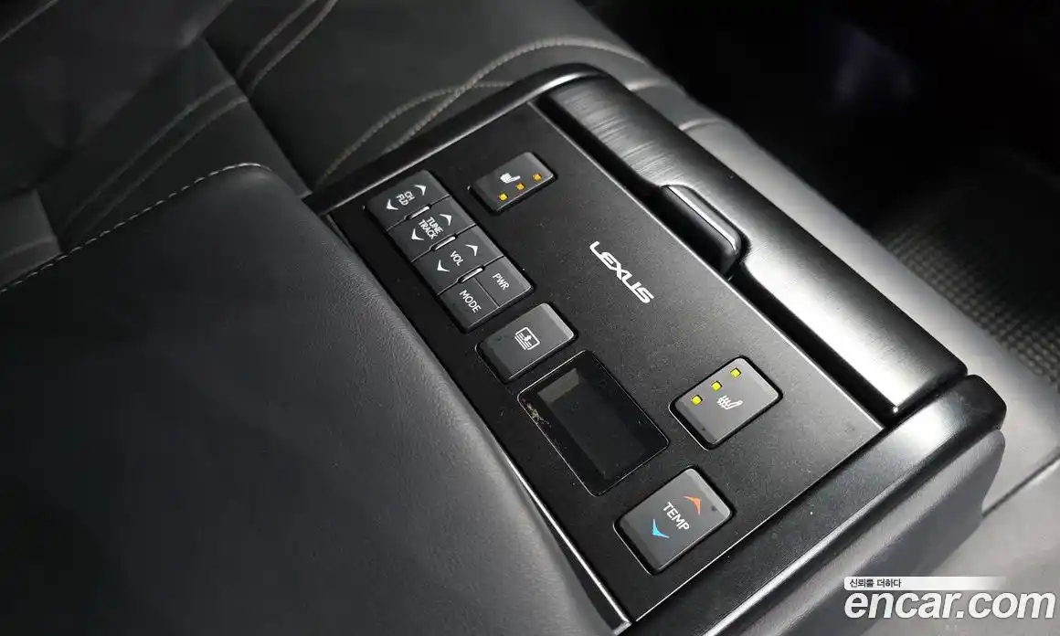 Lexus ES 2018 2.5 гидро в Москве № 2060143, фото 19