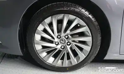 Lexus ES 2018 2.5 гидро в Москве № 2060143, миниатюра 5