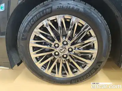 Lexus LM 2024 2.4 гидро в Москве № 2060177, миниатюра 5